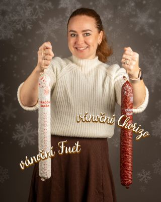 Hledáte stylový dárek pro blízké nebo originální firemní pozornost? 🎁 Náš speciální salám s odpočtem dnů do Vánoc potěší...