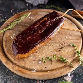 Svatomartinské oslavy se blíží a tohle je skvost mezi delikatesami na svátečním stole, ideálně s mladým vínem. 🥓🥂 Objevte...